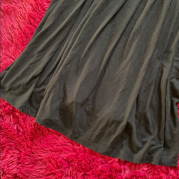 Black midi flowy dress - Picture 3 of 11